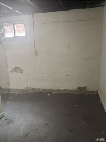 213 Waller Avenue, Lemay, MO 63125