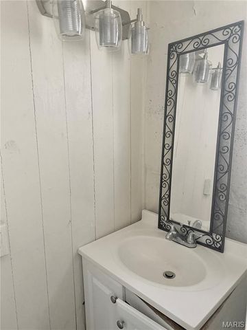 213 Waller Avenue, Lemay, MO 63125