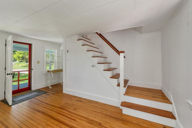 521 Governor Wentworth Highway, Tuftonboro, NH 03850