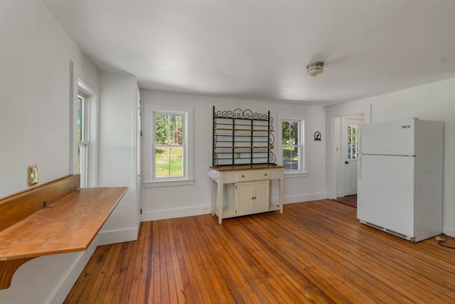 521 Governor Wentworth Highway, Tuftonboro, NH 03850