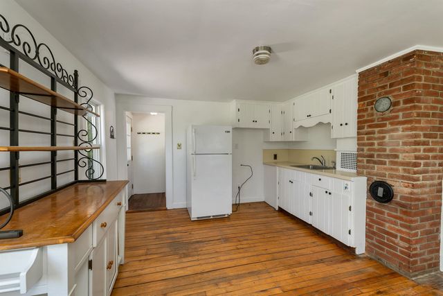 521 Governor Wentworth Highway, Tuftonboro, NH 03850