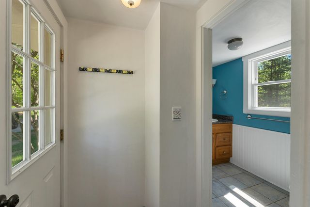 521 Governor Wentworth Highway, Tuftonboro, NH 03850