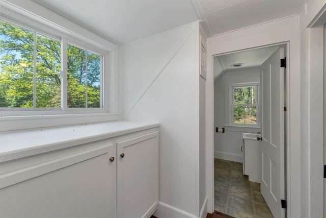 521 Governor Wentworth Highway, Tuftonboro, NH 03850