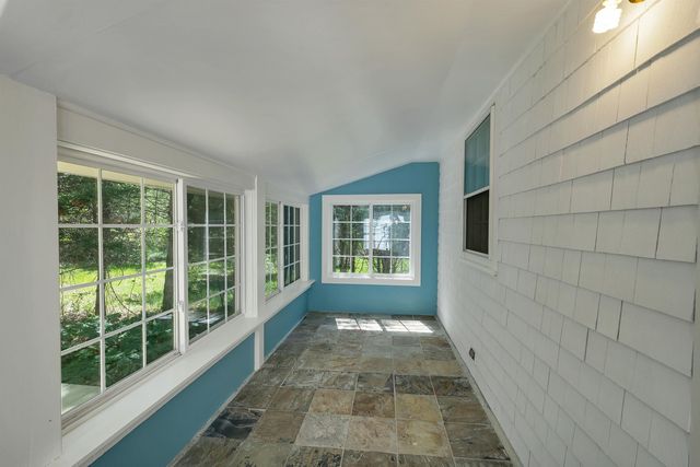 521 Governor Wentworth Highway, Tuftonboro, NH 03850