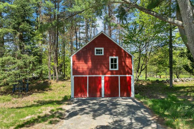 521 Governor Wentworth Highway, Tuftonboro, NH 03850
