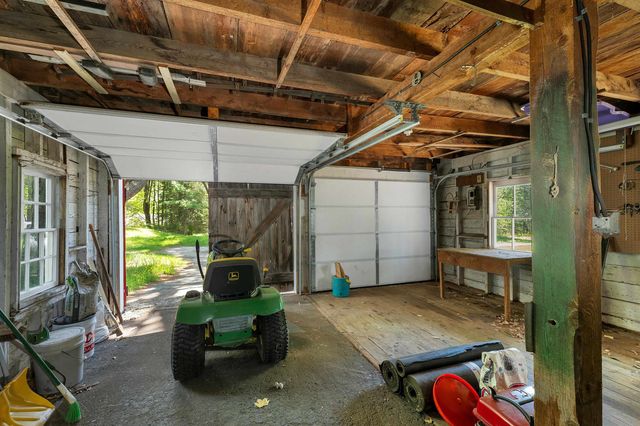 521 Governor Wentworth Highway, Tuftonboro, NH 03850