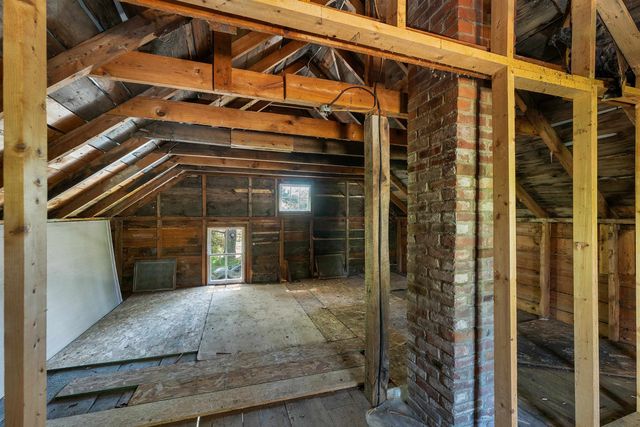 521 Governor Wentworth Highway, Tuftonboro, NH 03850