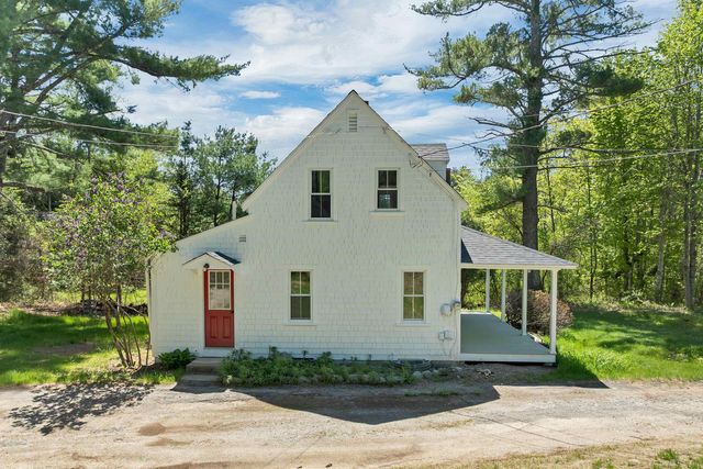 521 Governor Wentworth Highway, Tuftonboro, NH 03850