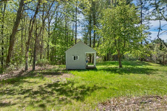 521 Governor Wentworth Highway, Tuftonboro, NH 03850