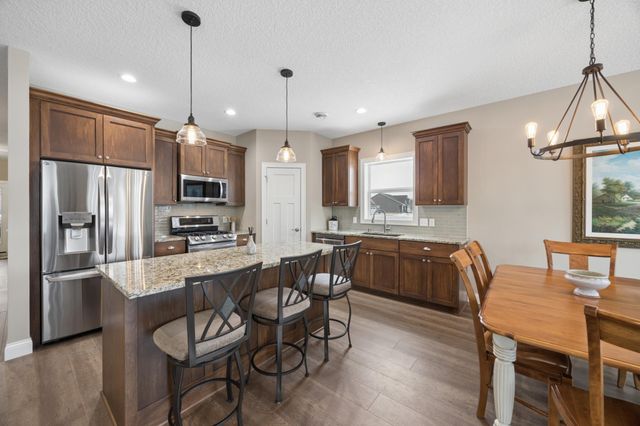 407 Paradise Drive SE, Saint Michael, MN 55376