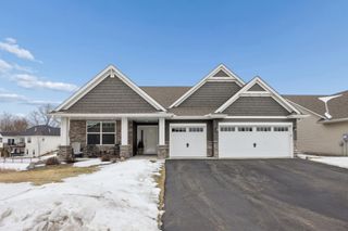 407 Paradise Drive SE, Saint Michael, MN 55376