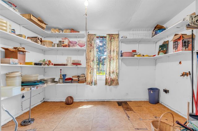 6814 Covington Drive, Houston, TX 77091