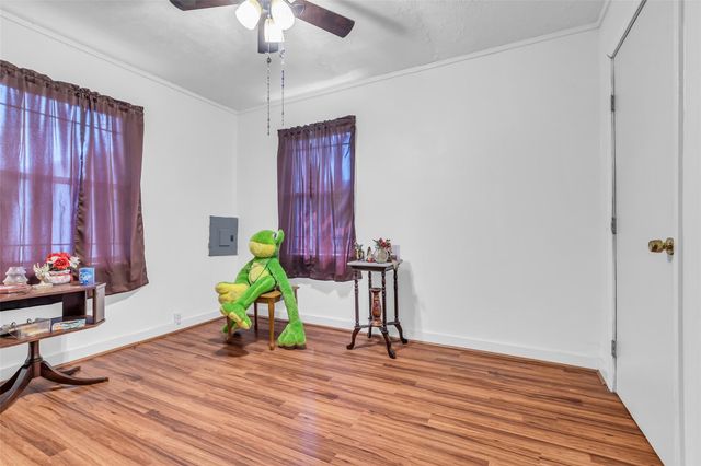 6814 Covington Drive, Houston, TX 77091