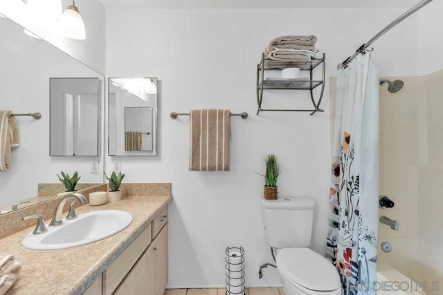 11235 Avenida De Los Lobos C, San Diego, CA 92128