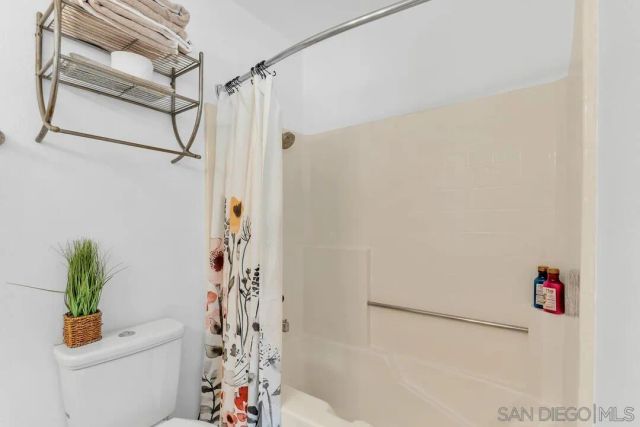 11235 Avenida De Los Lobos C, San Diego, CA 92128