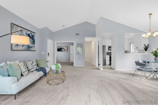11235 Avenida De Los Lobos C, San Diego, CA 92128