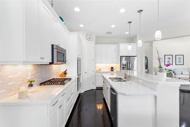 8099 NW 115th Way, Parkland, FL 33076