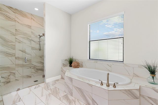 8099 NW 115th Way, Parkland, FL 33076