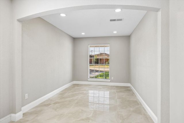 11027 Sagehill Drive, Houston, TX 77089