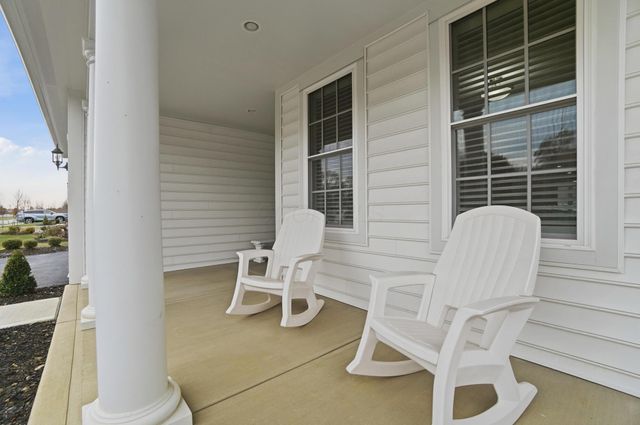 6393 Callaway Square E, New Albany, OH 43054