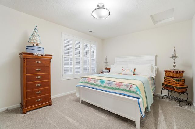6393 Callaway Square E, New Albany, OH 43054