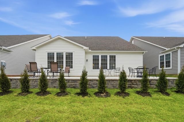 6393 Callaway Square E, New Albany, OH 43054