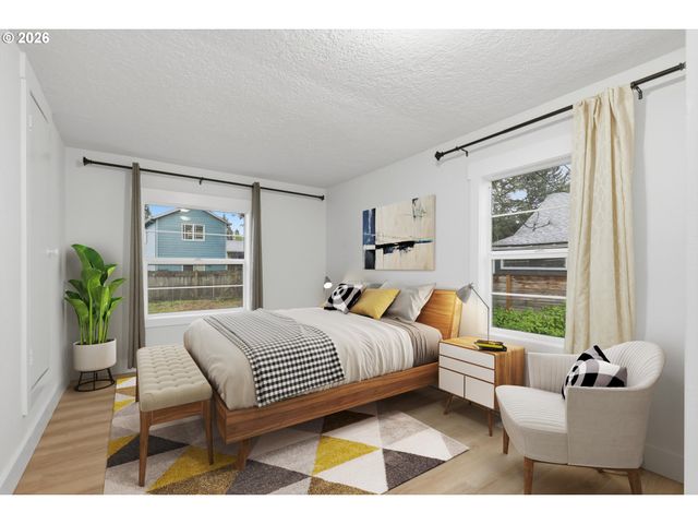 11514 Se ALDER St, Portland, OR 97216