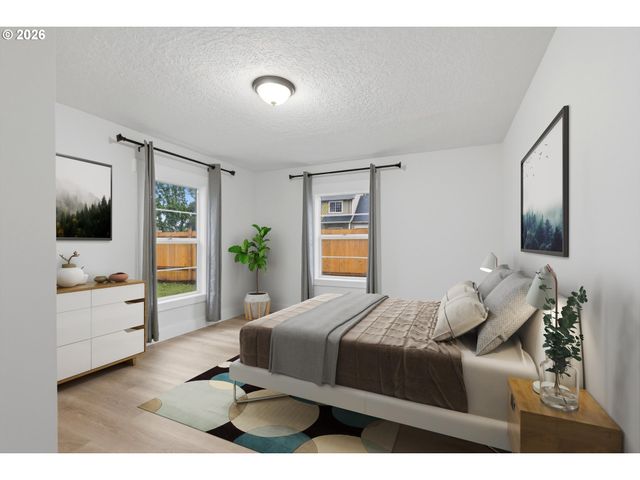 11514 Se ALDER St, Portland, OR 97216