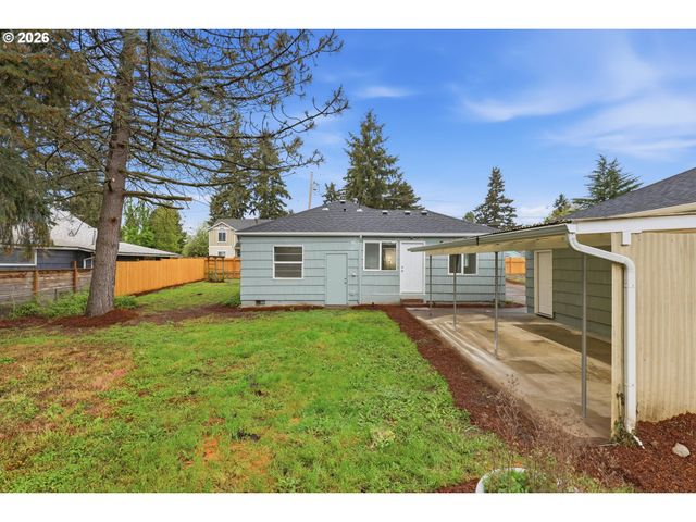 11514 Se ALDER St, Portland, OR 97216