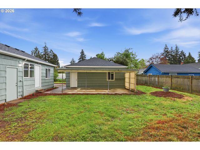 11514 Se ALDER St, Portland, OR 97216