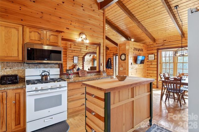 542 Allen Mountain Lane, Spruce Pine, NC 28777