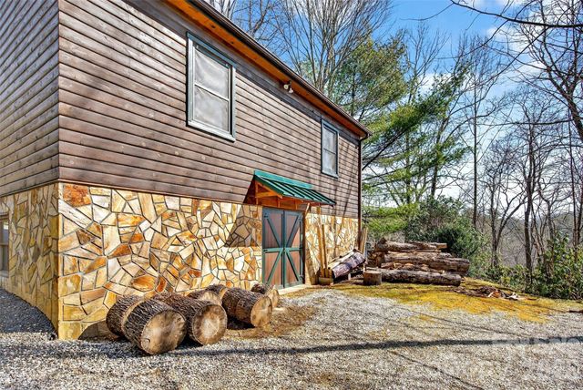 542 Allen Mountain Lane, Spruce Pine, NC 28777