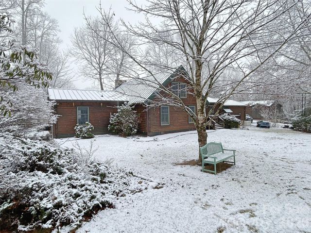 542 Allen Mountain Lane, Spruce Pine, NC 28777