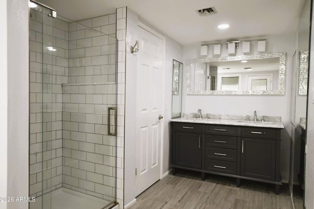 10729 W BELMONT Avenue, Glendale, AZ 85307