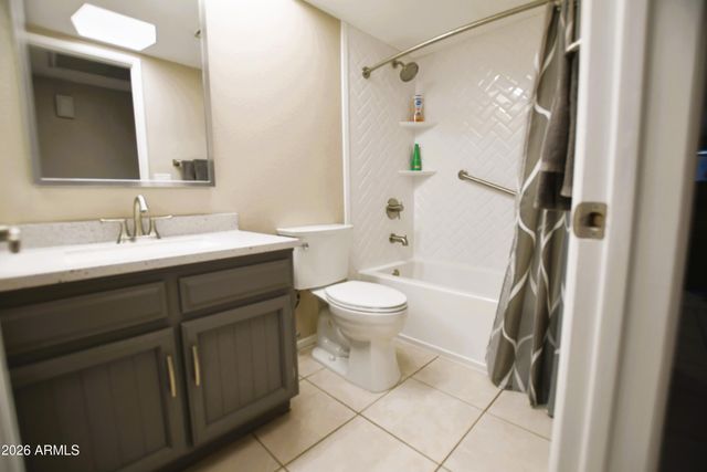 10729 W BELMONT Avenue, Glendale, AZ 85307