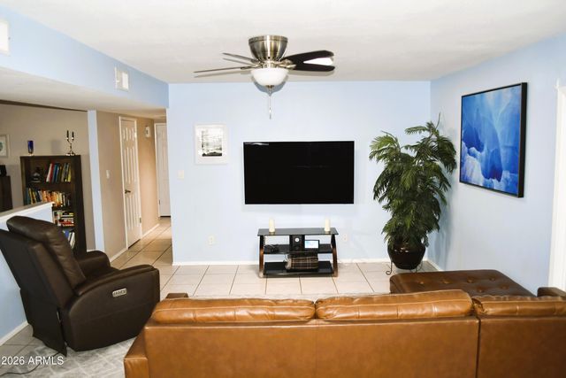 10729 W BELMONT Avenue, Glendale, AZ 85307