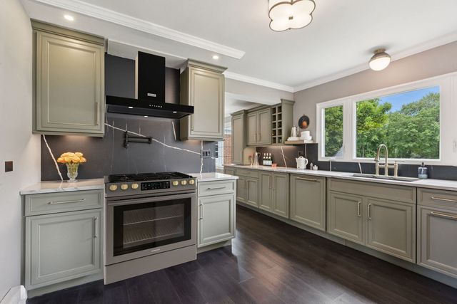 60 Ridge Road, Barrington Hills, IL 60010