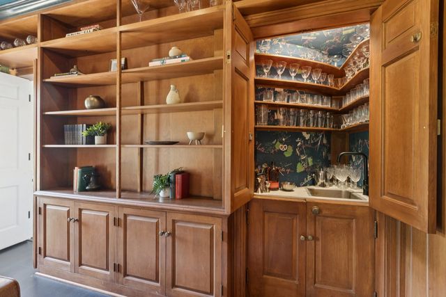 60 Ridge Road, Barrington Hills, IL 60010