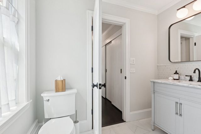 60 Ridge Road, Barrington Hills, IL 60010