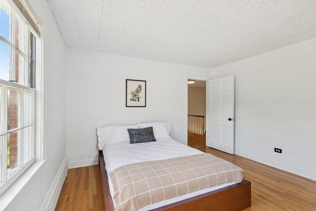 60 Ridge Road, Barrington Hills, IL 60010