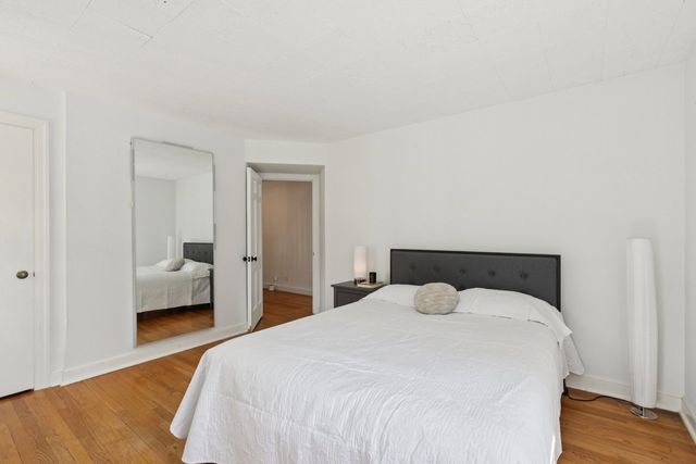 60 Ridge Road, Barrington Hills, IL 60010