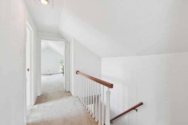 60 Ridge Road, Barrington Hills, IL 60010