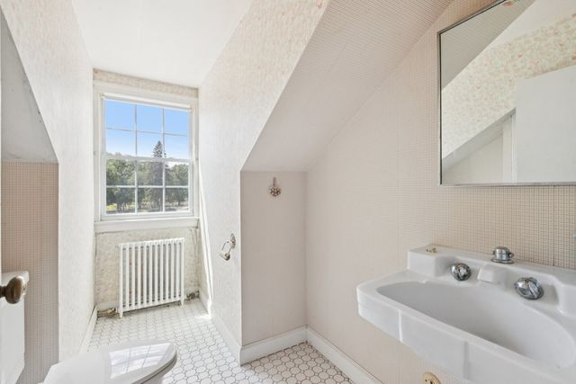 60 Ridge Road, Barrington Hills, IL 60010