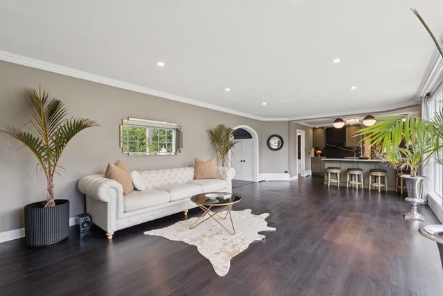 60 Ridge Road, Barrington Hills, IL 60010