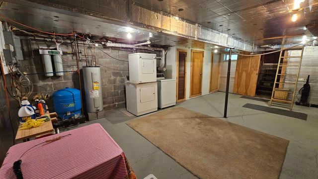 787 Vermont Route 30, Newfane, VT 05345