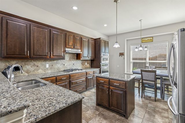 1725 Sagewood Drive, Desoto, TX 75115