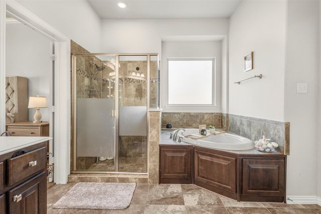 1725 Sagewood Drive, Desoto, TX 75115