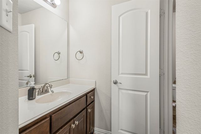 1725 Sagewood Drive, Desoto, TX 75115