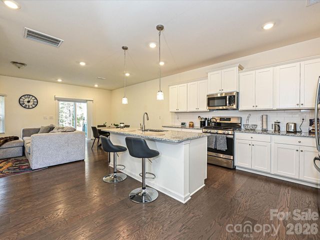 348 abington Street, Matthews, NC 28104