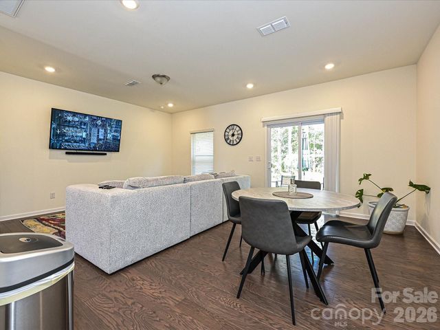 348 abington Street, Matthews, NC 28104